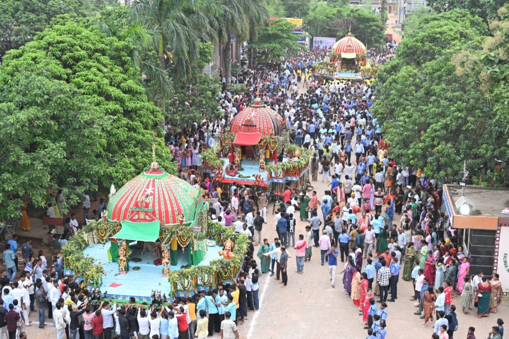 The Holy Trinity Returns to Sribanikshetra